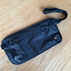REI Co-op Black RFID Money Belt